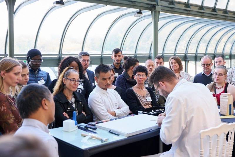 Accueil d’une convention réunissant deux usines lyonnaises de la Maison Dior dans un château aux portes de Lyon