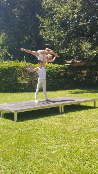 Profiter des beaux jours pour organiser une Garden Party dans le cadre verdoyant d’un château à proximité de Lyon