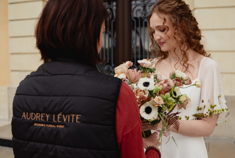 bouquet de la mariée remis par la fleuriste Château de RAjat Lyon