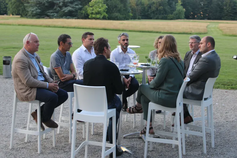 soirée d'été au château de Rajat à Saint Pierre de Chandieu