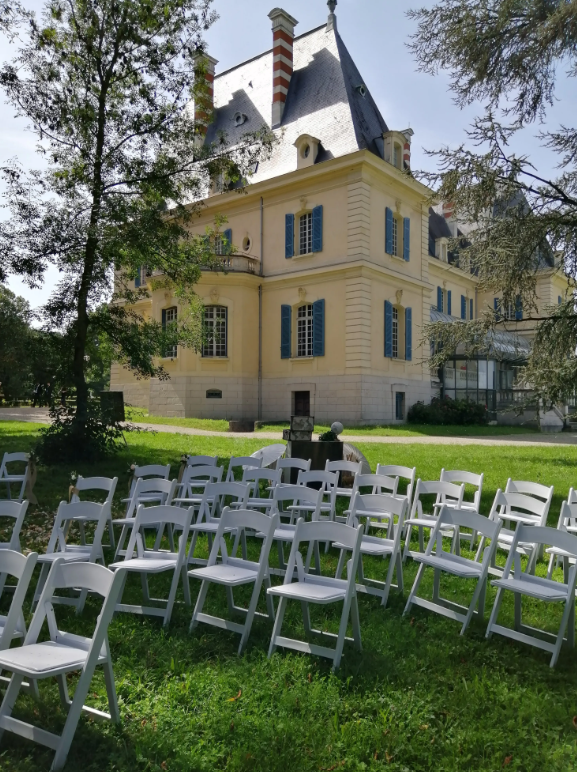 cérémonie laïque sous les cèdres de Rajat
